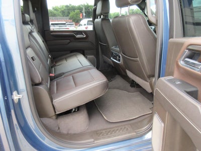 2025 GMC Sierra 3500HD Crew Cab Standard Box 4-Wheel Drive Denali