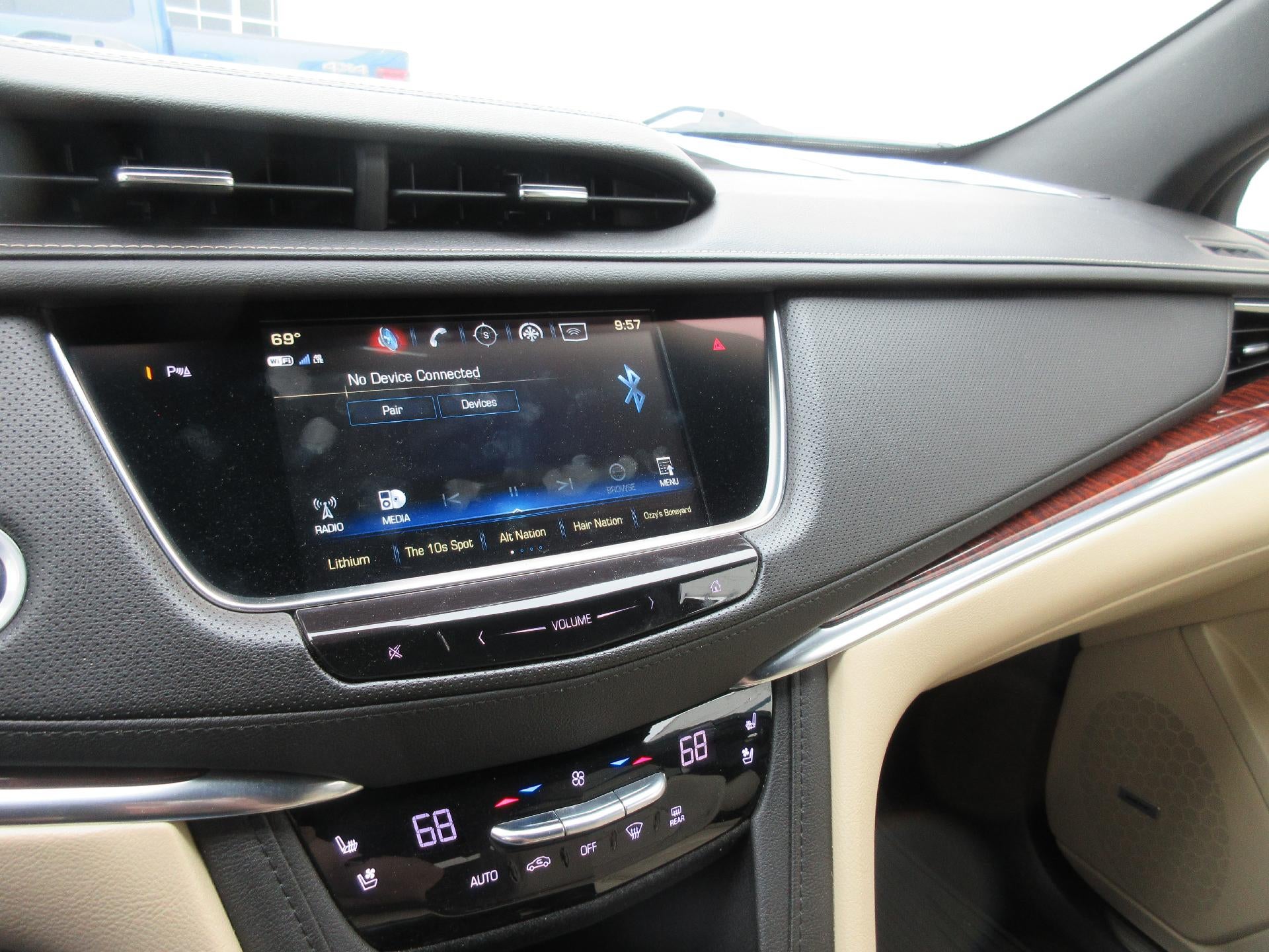 2018 Cadillac XT5 AWD 4dr Premium Luxury