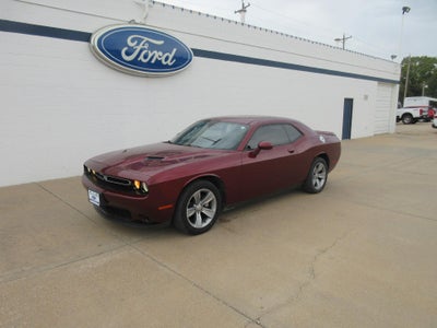 2019 Dodge Challenger SXT RWD