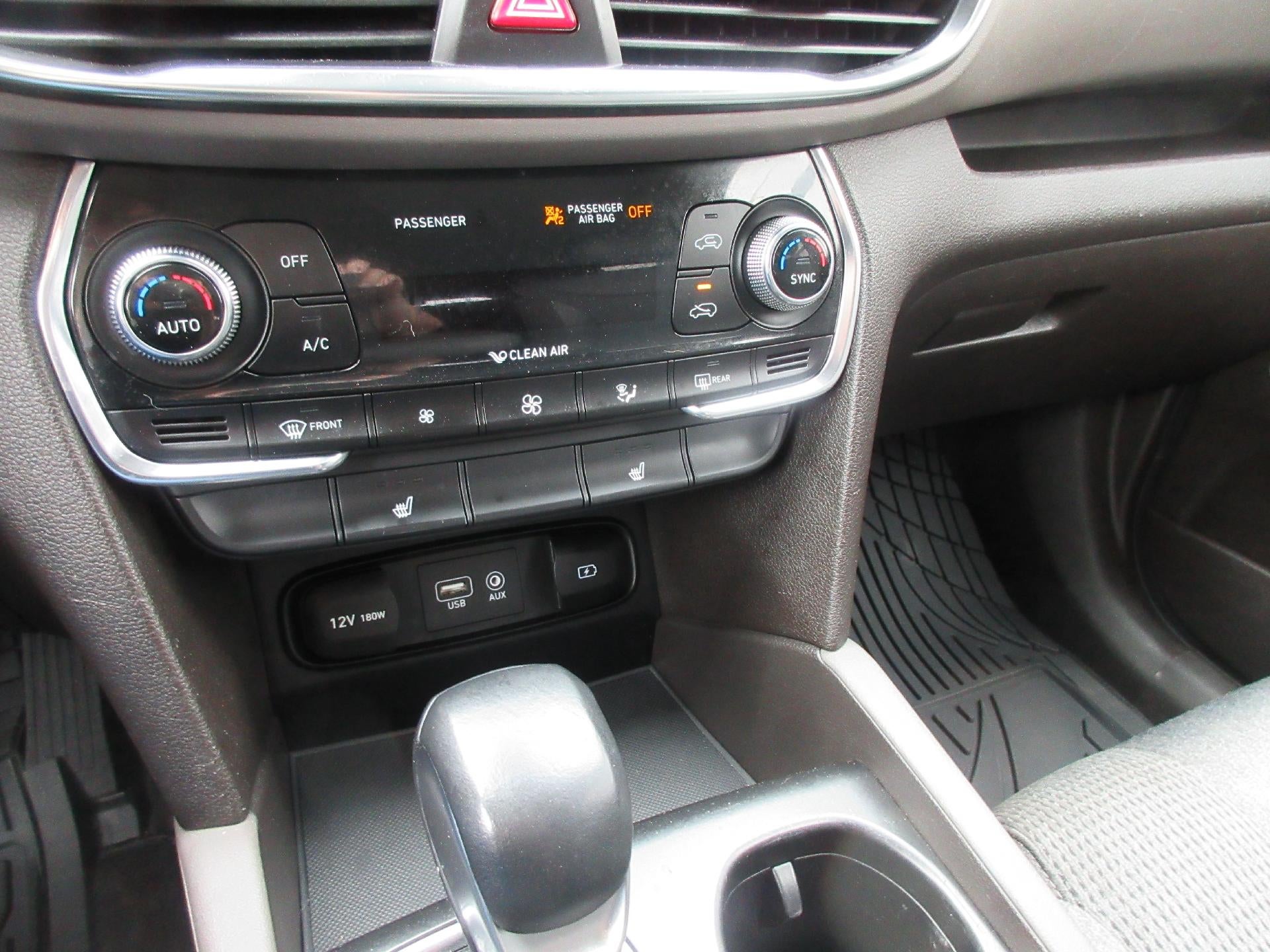2019 Hyundai SANTA FE SEL Plus 2.4L Auto FWD