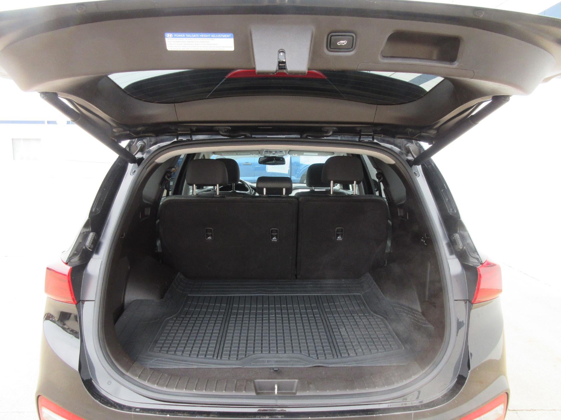 2019 Hyundai SANTA FE SEL Plus 2.4L Auto FWD