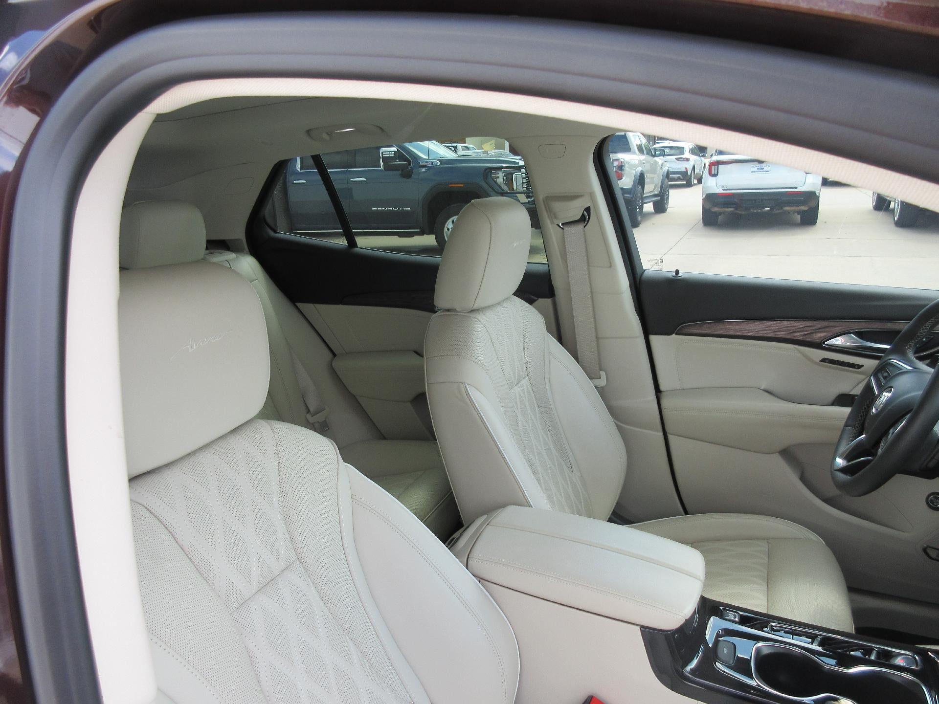 2023 Buick Envision FWD 4dr Avenir